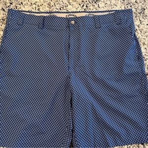 Callaway NWOT blue golf shorts. Size 40.
